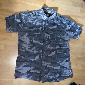 Lion crest button up